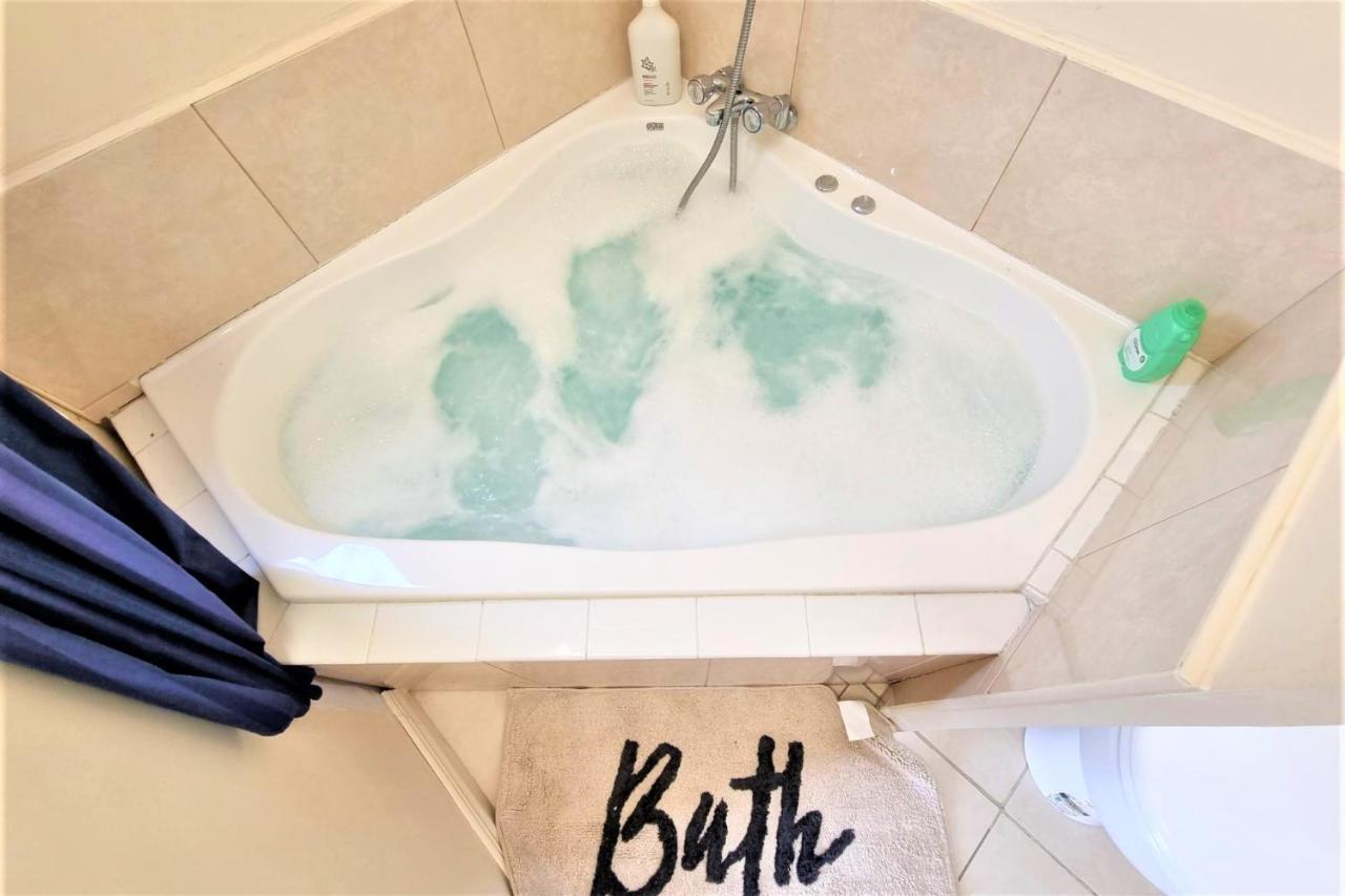 4Bed Spacious Villa In Chatswood Auckland Bagian luar foto